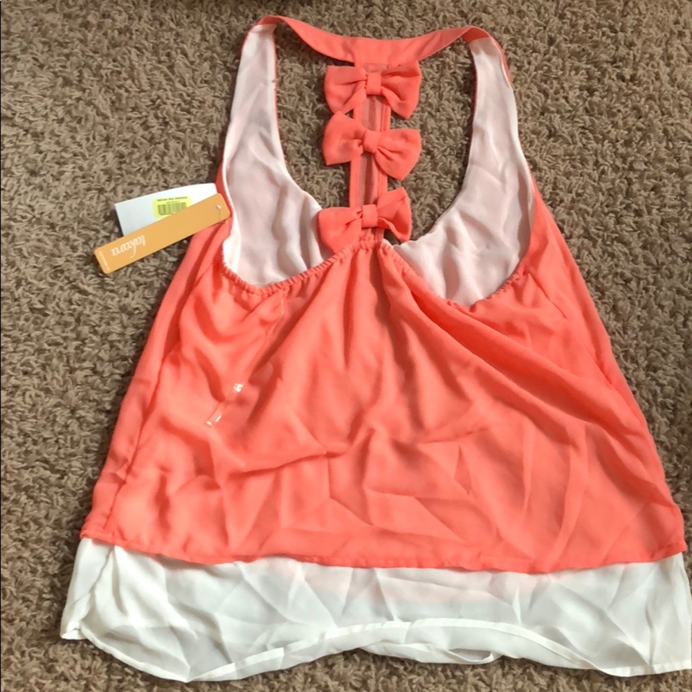 Tank Top. - Picture 2 of 3